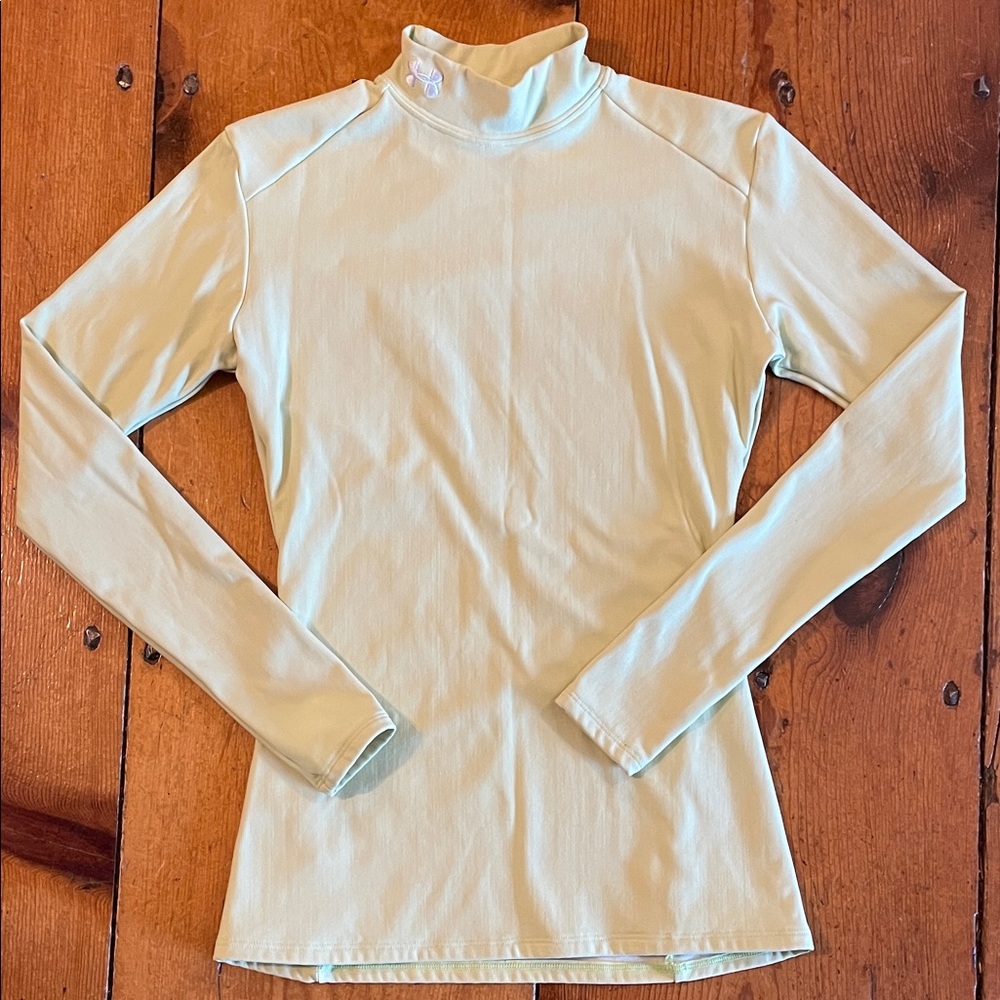 Under Armour Women’s Mock Neck Long Sleeve in Pale Lime Green, Size M.